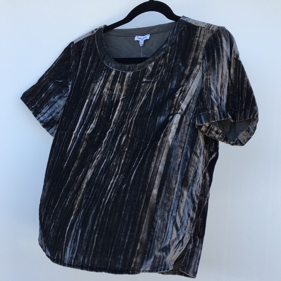 Splendid Dark Gray Soft Shimmery Top Short Sleeve - Picture 2 of 8